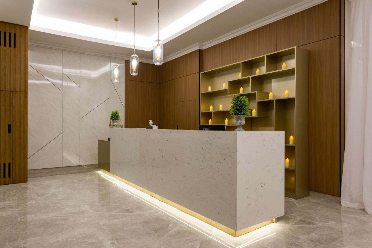 Hotel Radisson Airport 4*